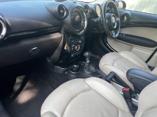 /photos/10278/8b4093d2-7bc2-440f-bc20-d80ff9df0924_i320x240.jpg